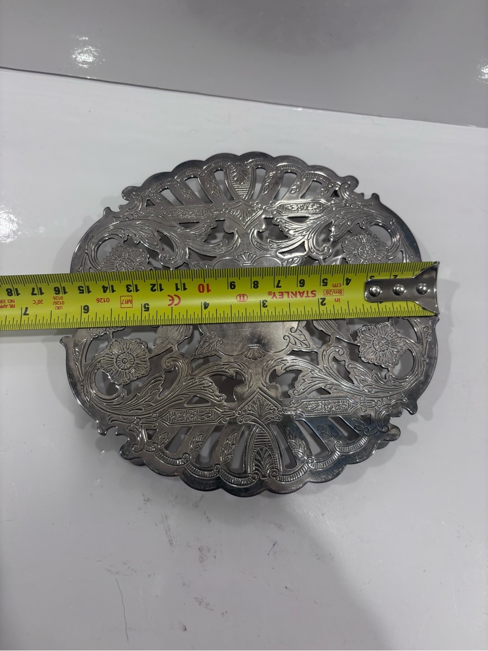 Vintage s.p. Copper Canada silver plated ornate pierced trivet hot plate #820 - Picture 5 of 5